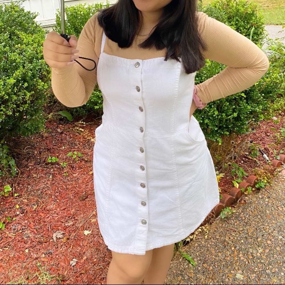 CUTE WHITE MINI DRESS 🤩